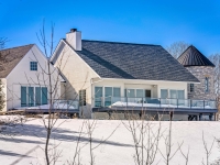 A real estate photo in Clearview, Ontario.